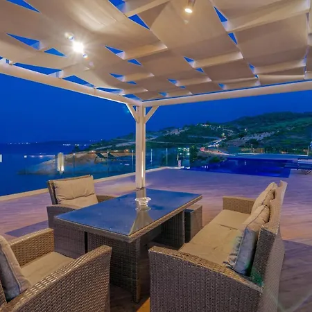 Villa Orient Platinum