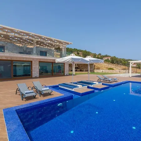 Orient Platinum Villa Orthoniai